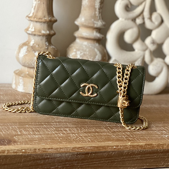 Chanel Lambskin Chain Wallet Green AP81224