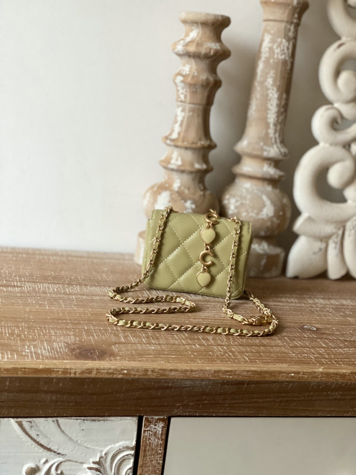 Chanel Lambskin Chain Wallet Green AP81227