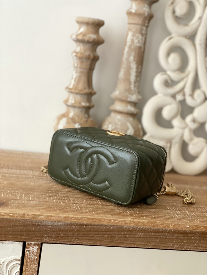 Chanel Mini Shoulder Bag Green AS81222