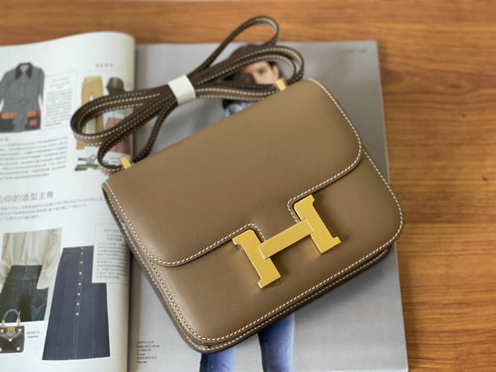 Hermes Swift leather Constance Bag H13401