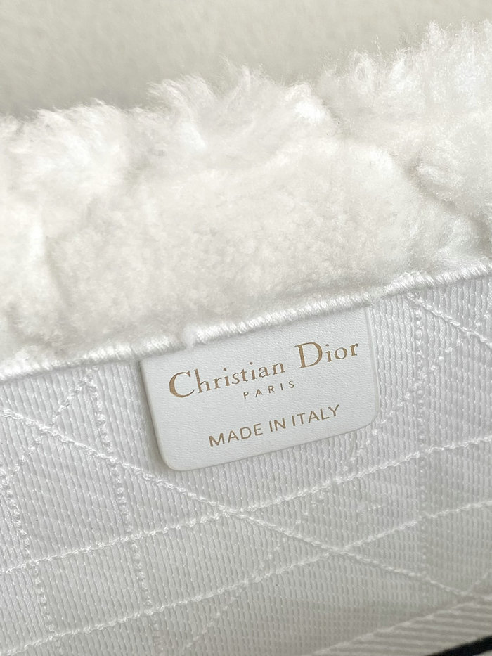 LARGE DIOR BOOK TOTE White Cannage Shearling M1286