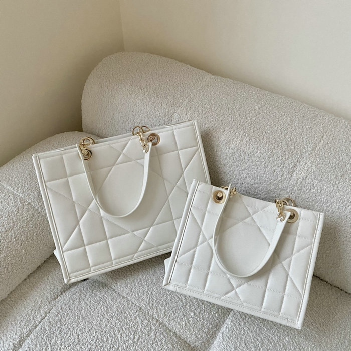 Medium Dior Essential Tote Bag White M8721