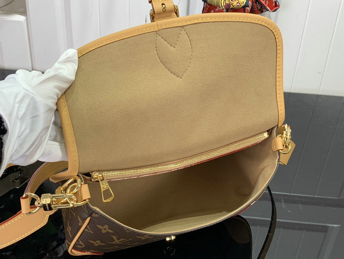 Louis Vuitton Diane M46317