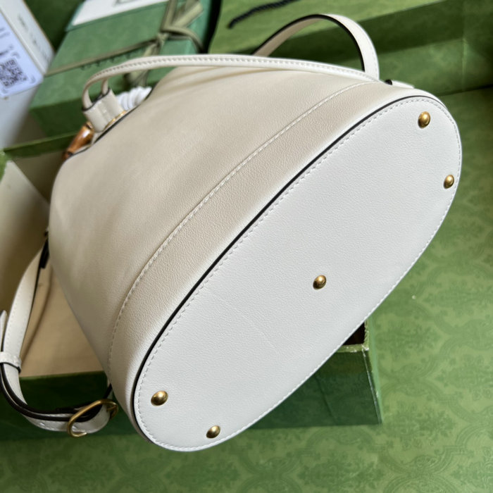 Gucci Diana Small Bucket Bag White 724652