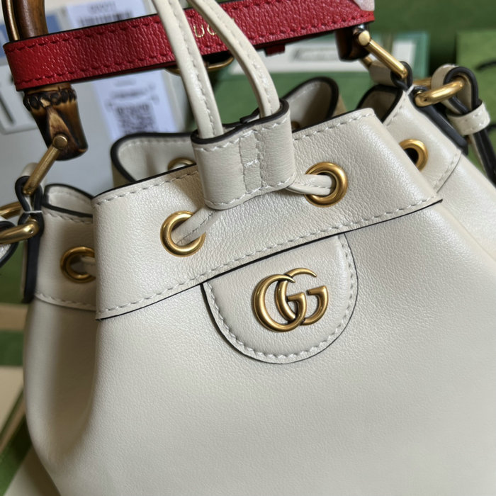 Gucci Diana Small Bucket Bag White 724652