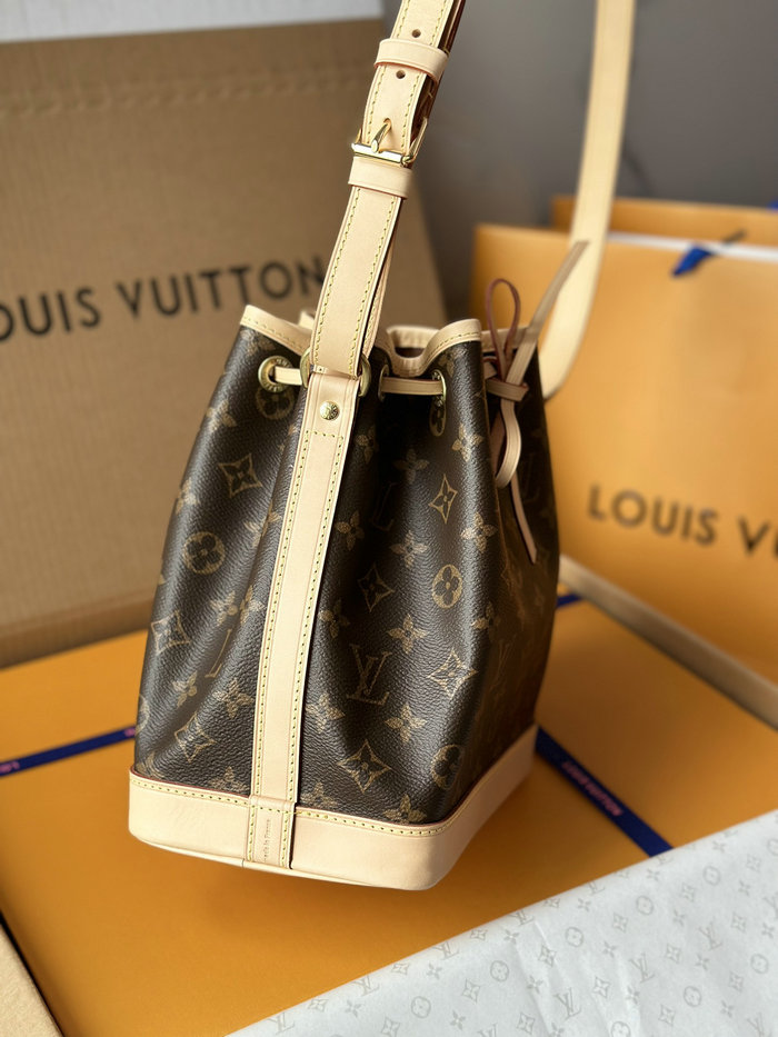 Louis Vuitton Monogram Canvas Noe BB M40817