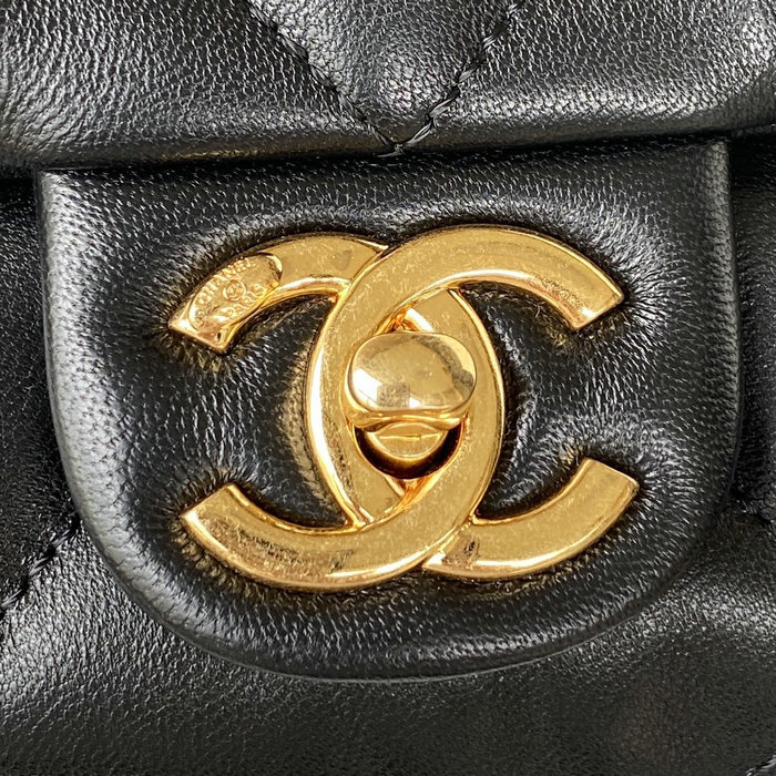 Chanel Lambskin Flap Shoulder Bag Black AS3499