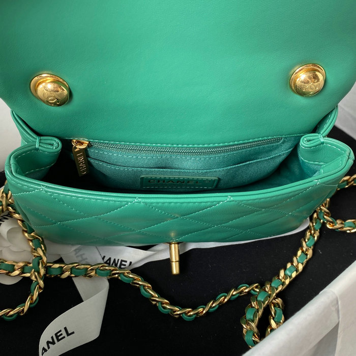 Chanel Lambskin Small Shoulder Bag Green AS3749