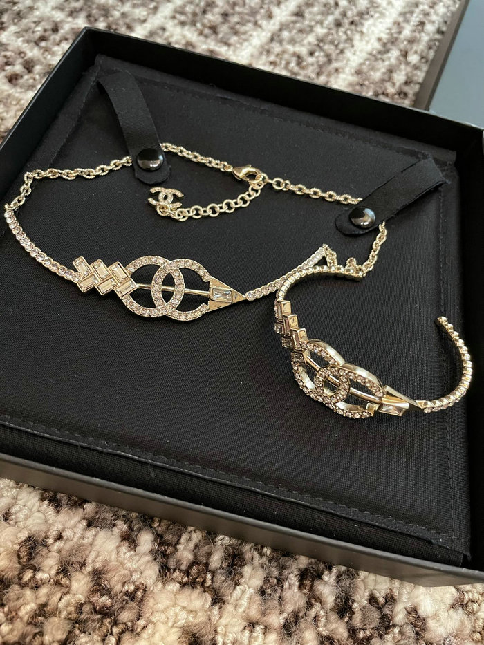 Chanel Necklace CN013