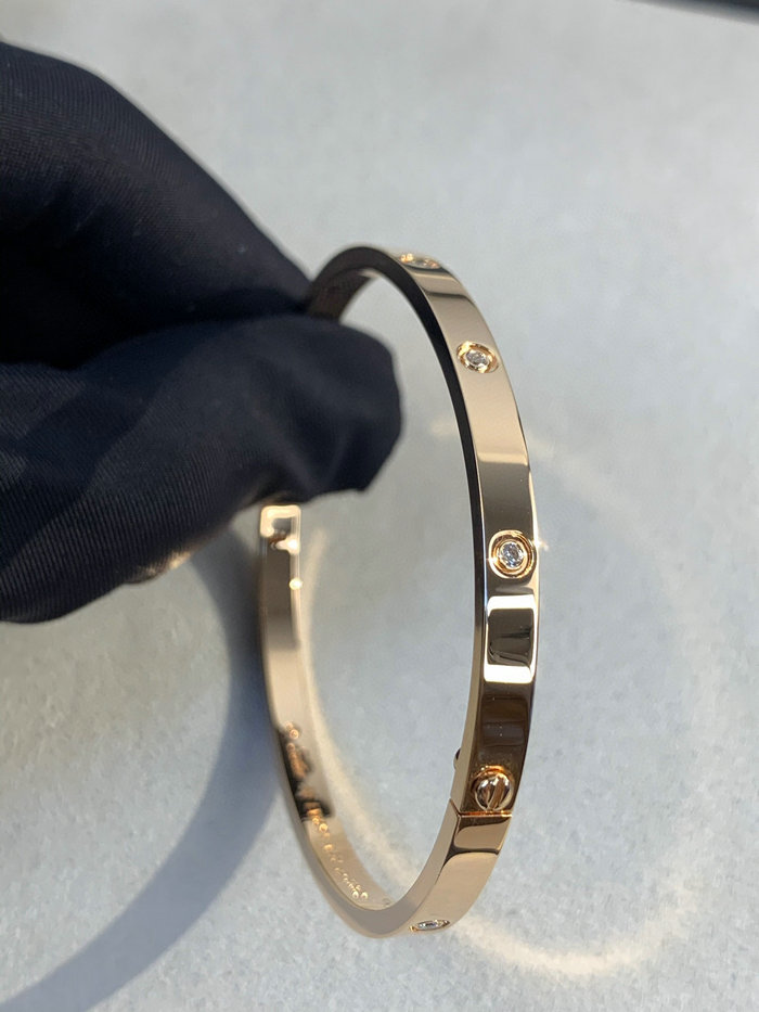 Cartier Bracelet CB04