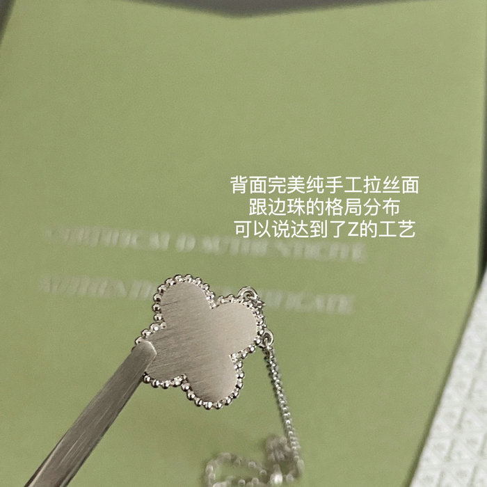 VAC Necklace VN02
