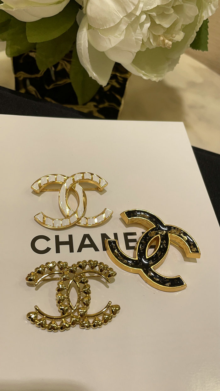 Chanel Brooch CR01