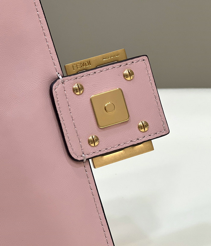 Fendi Baguette Medium Leather Bag Pink F0135