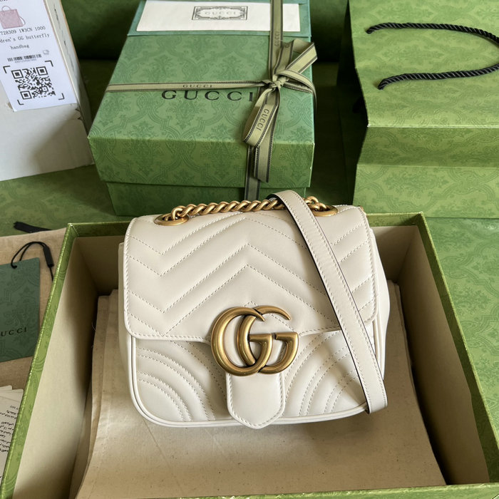 Gucci GG Marmont Matelasse mini shoulder bag White 739682