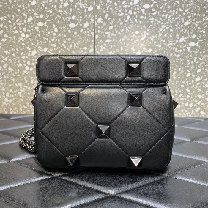 Valentino Small Roman Stud The Shoulder Bag Black Hardware WB0l04