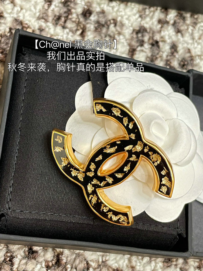 Chanel Brooch CR03