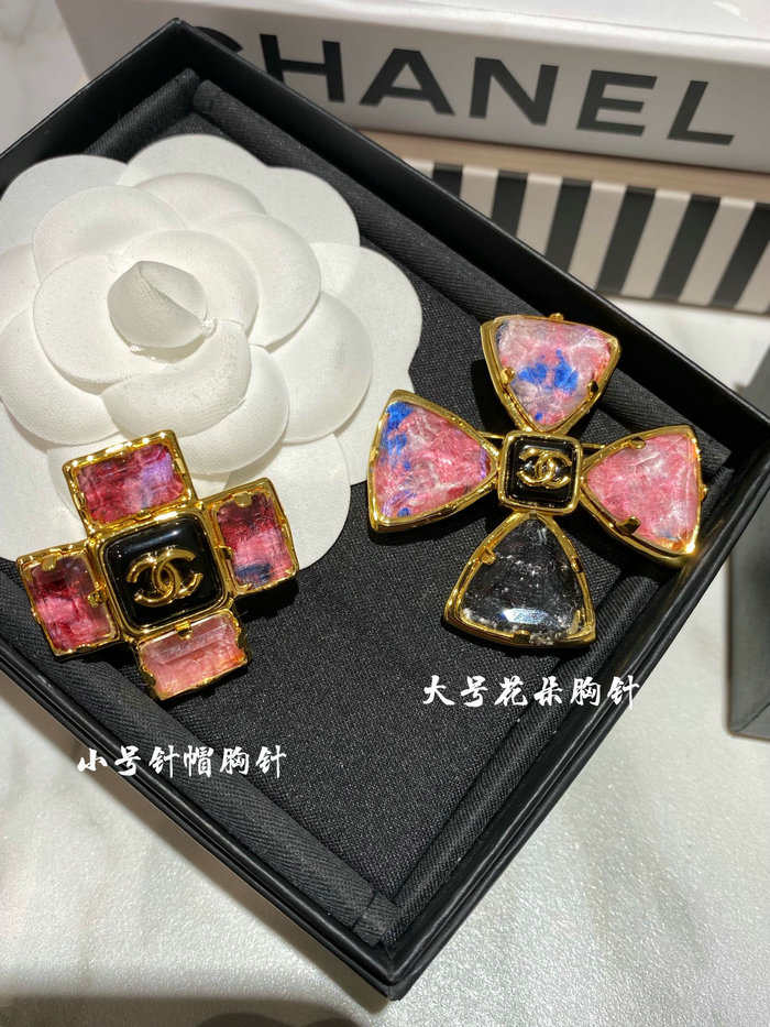 Chanel Brooch CR08