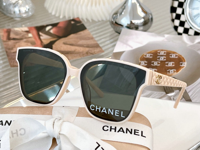 Chanel Sunglasses SCH0735