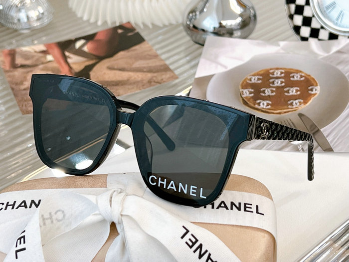 Chanel Sunglasses SCH0735