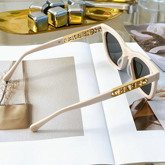 Chanel Sunglasses SCH0774