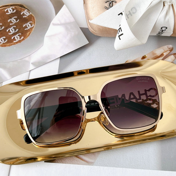 Chanel Sunglasses SCH5432