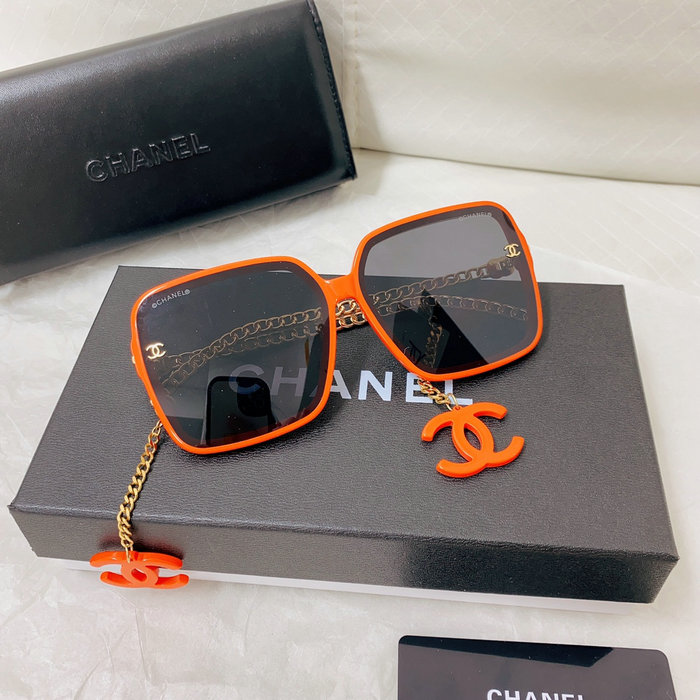 Chanel Sunglasses SCH5692