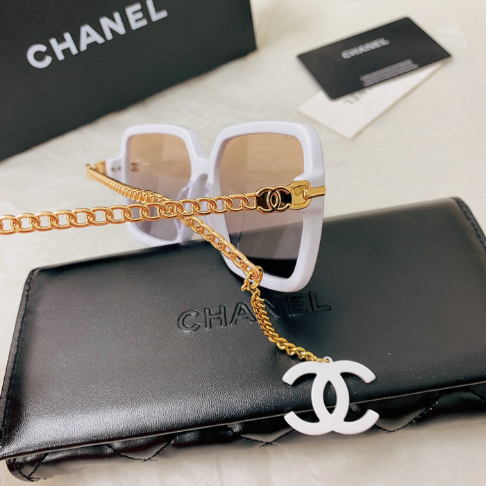 Chanel Sunglasses SCH5692