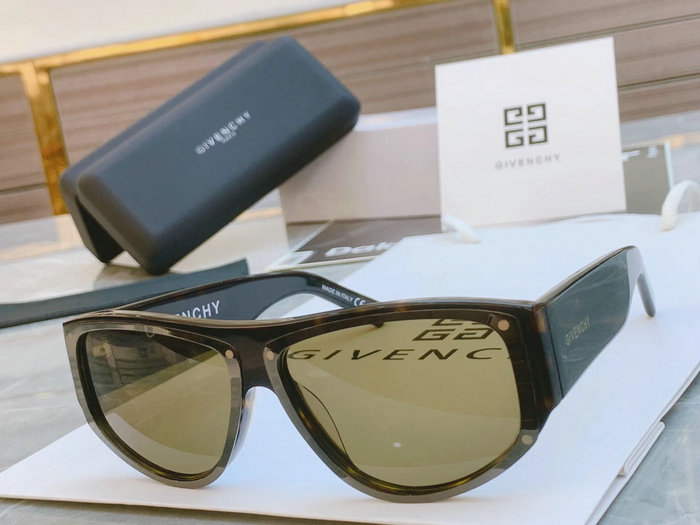 Givenchy Sunglasses GV7177