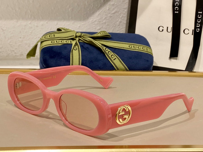 Gucci Sunglasses SGG0517S