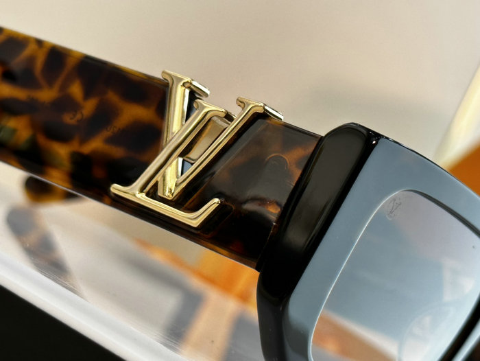 Louis Vuitton Sunglasses LZ2316U