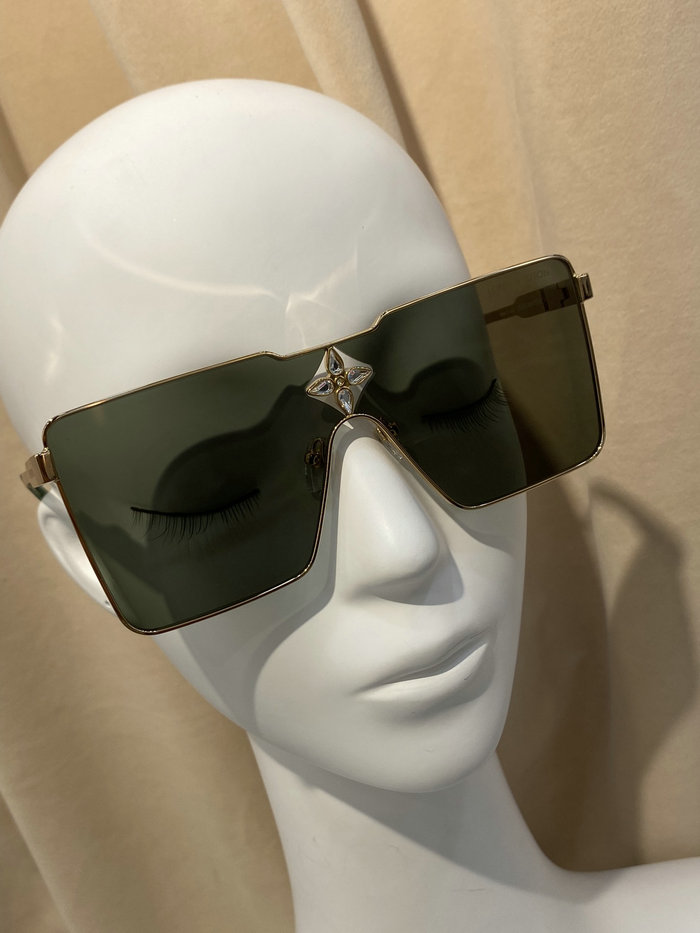 Louis Vuitton Sunglasses SZ1700U