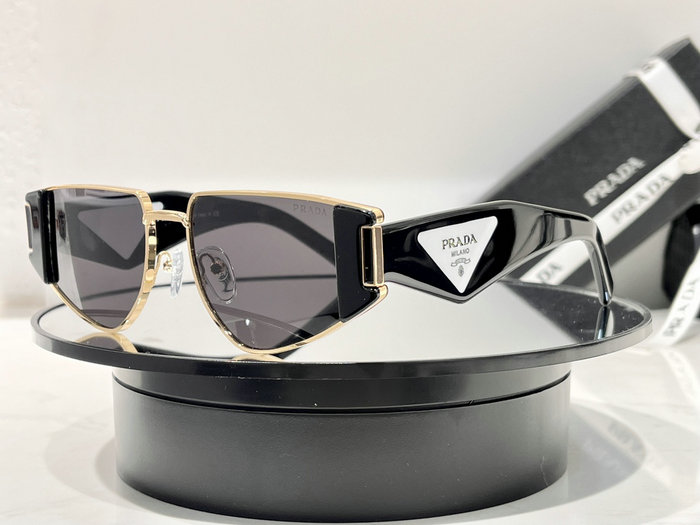 Prada Sunglasses SSPR90WS