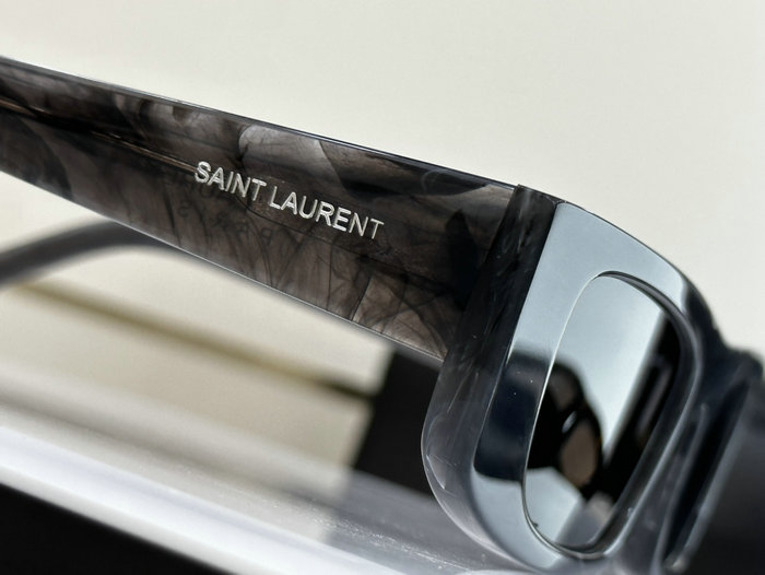 Saint Laurent Sunglasses SSL553