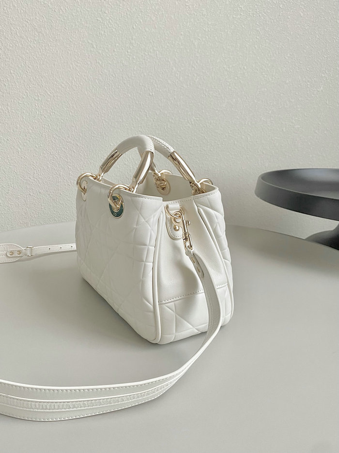 Dior Lady Handbag White D7501