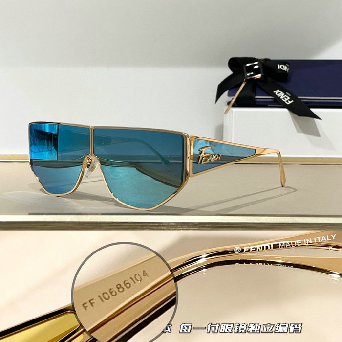 Fendi Sunglasses SM0093