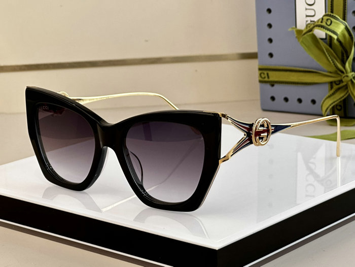 Gucci Sunglasses S0988