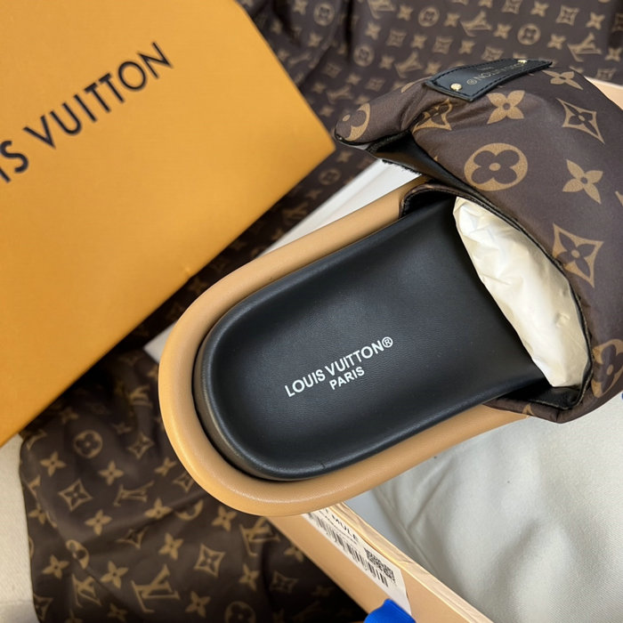 Louis Vuitton Slippers LS03174