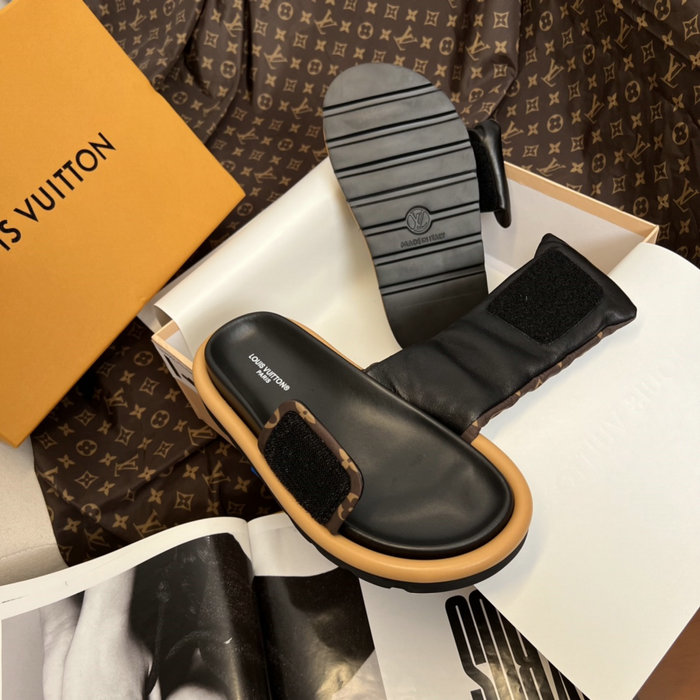 Louis Vuitton Slippers LS03174