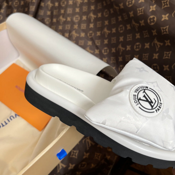 Louis Vuitton Slippers LS03176