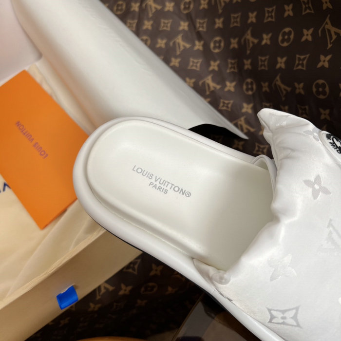 Louis Vuitton Slippers LS03176