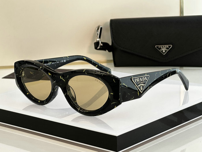 Prada Sunglasses SSPR20