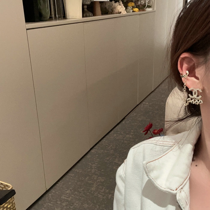 Chanel Earrings CE39