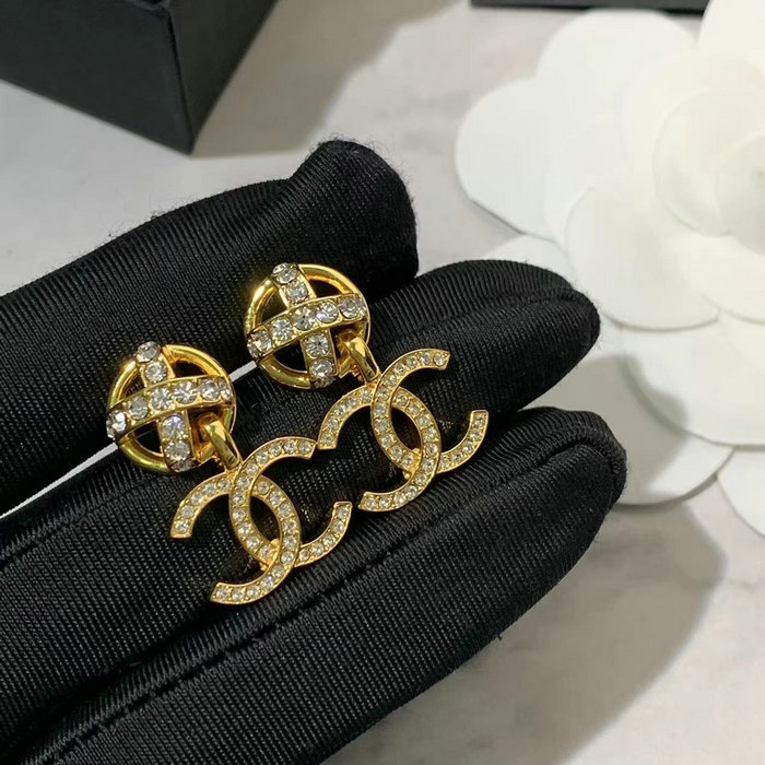 Chanel Earrings CE40