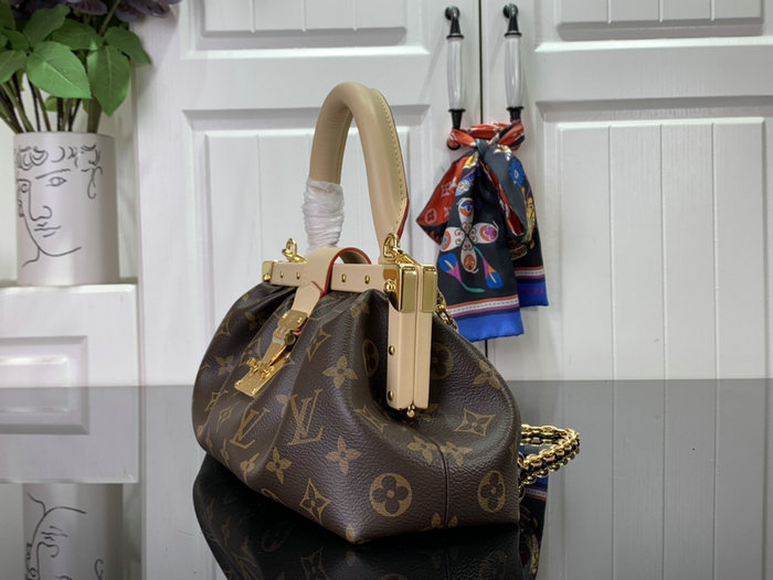 Louis Vuitton Monogram Clutch M46544