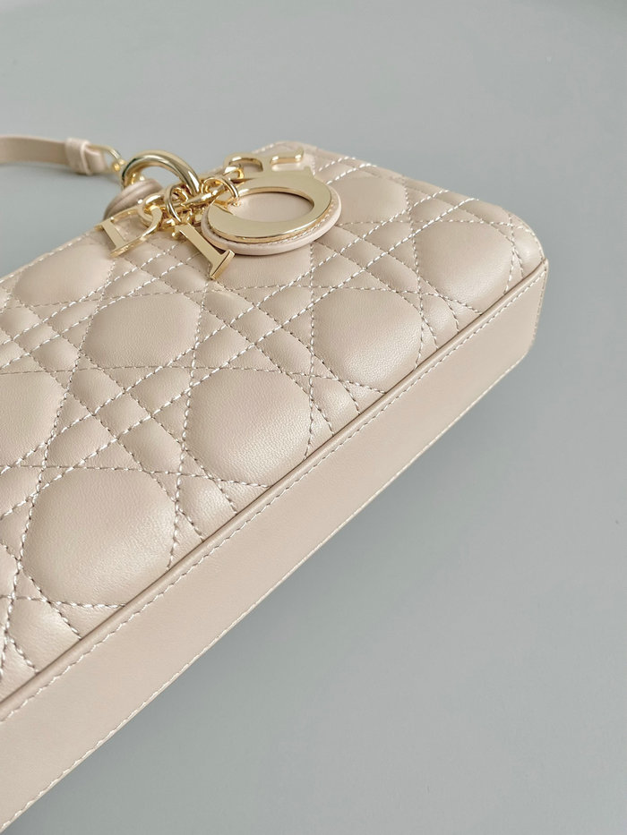 Small LADY D-JOY BAG Light Pink D3380