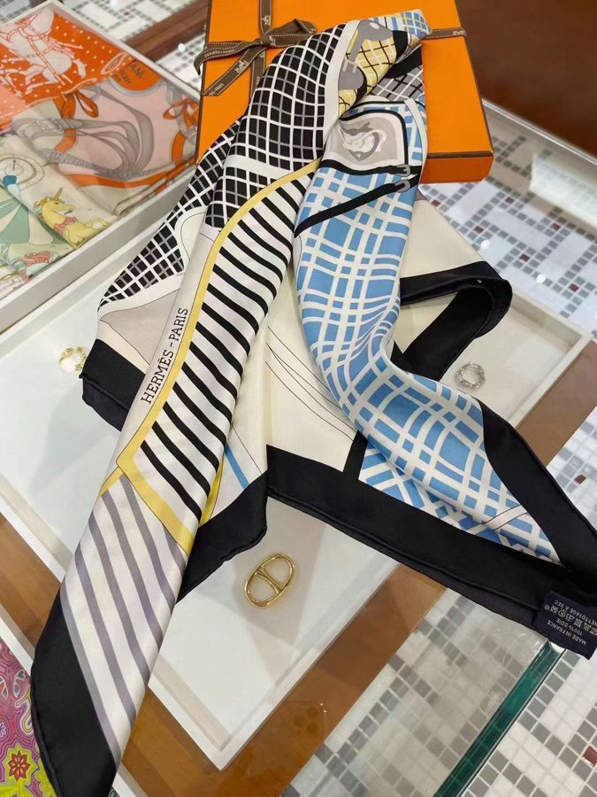 Hermes Silk Scarf HS2326