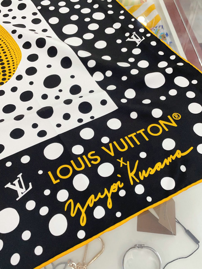 Louis Vuitton Silk Scarf LS2311