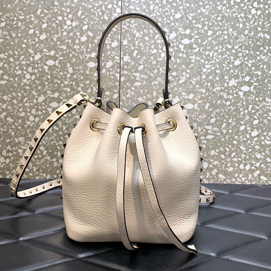 Valentino Garavani Rockstud bucket bag White V0319