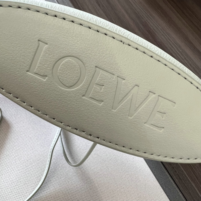 Loewe Calfskin Dice Pocket Green L262339