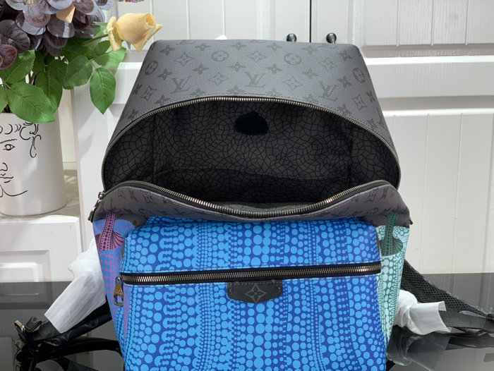 LV x YK Discovery Backpack M46440